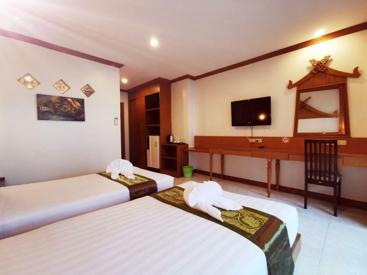 Az Hotel Patong Exterior photo