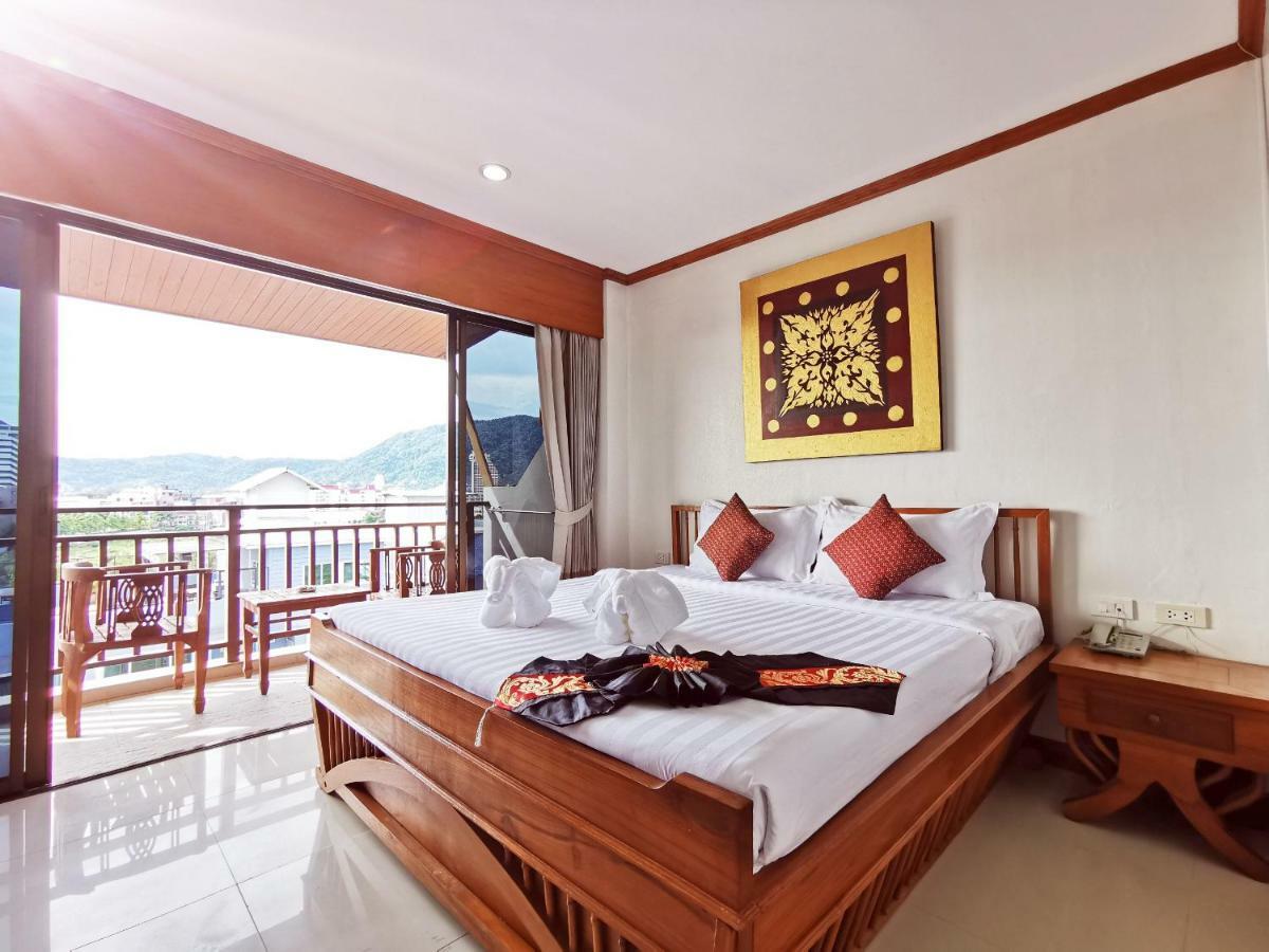 Az Hotel Patong Exterior photo