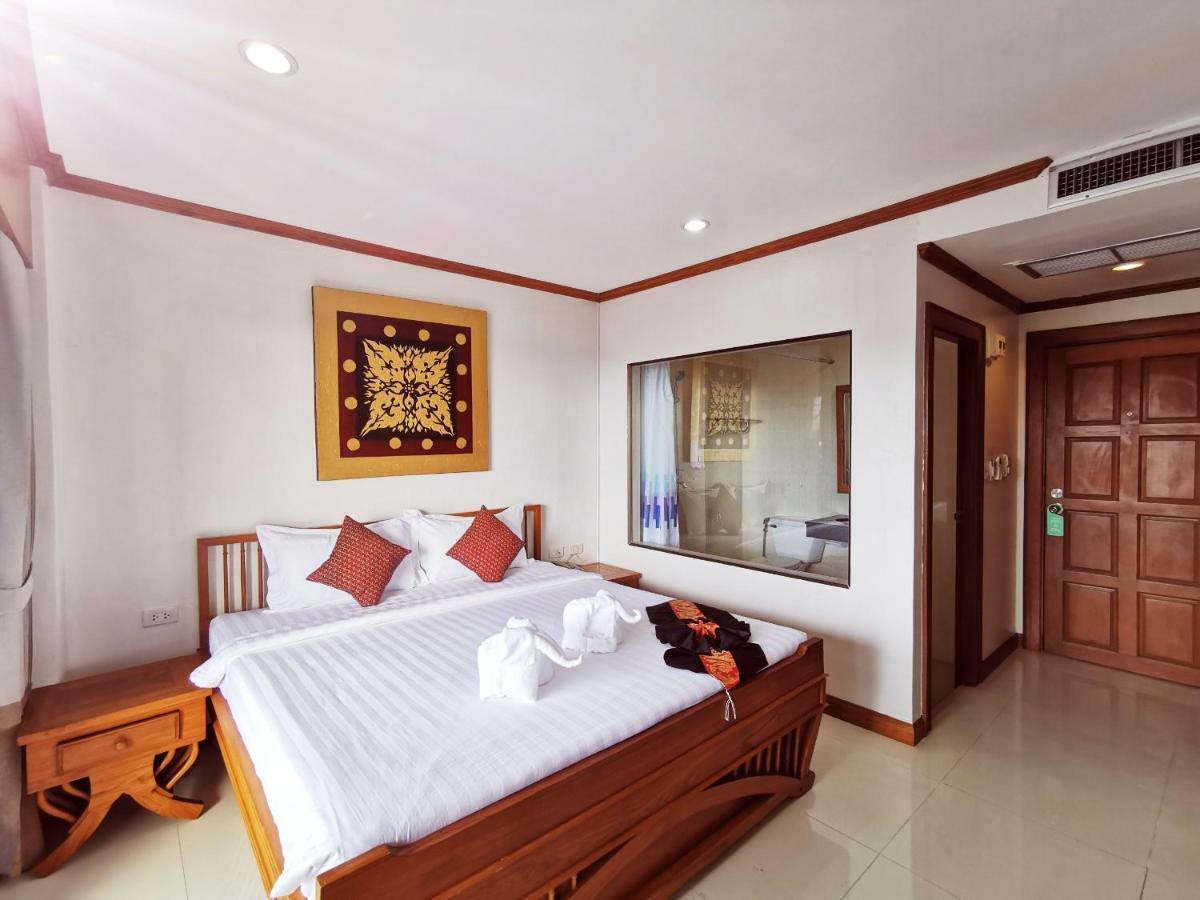 Az Hotel Patong Exterior photo