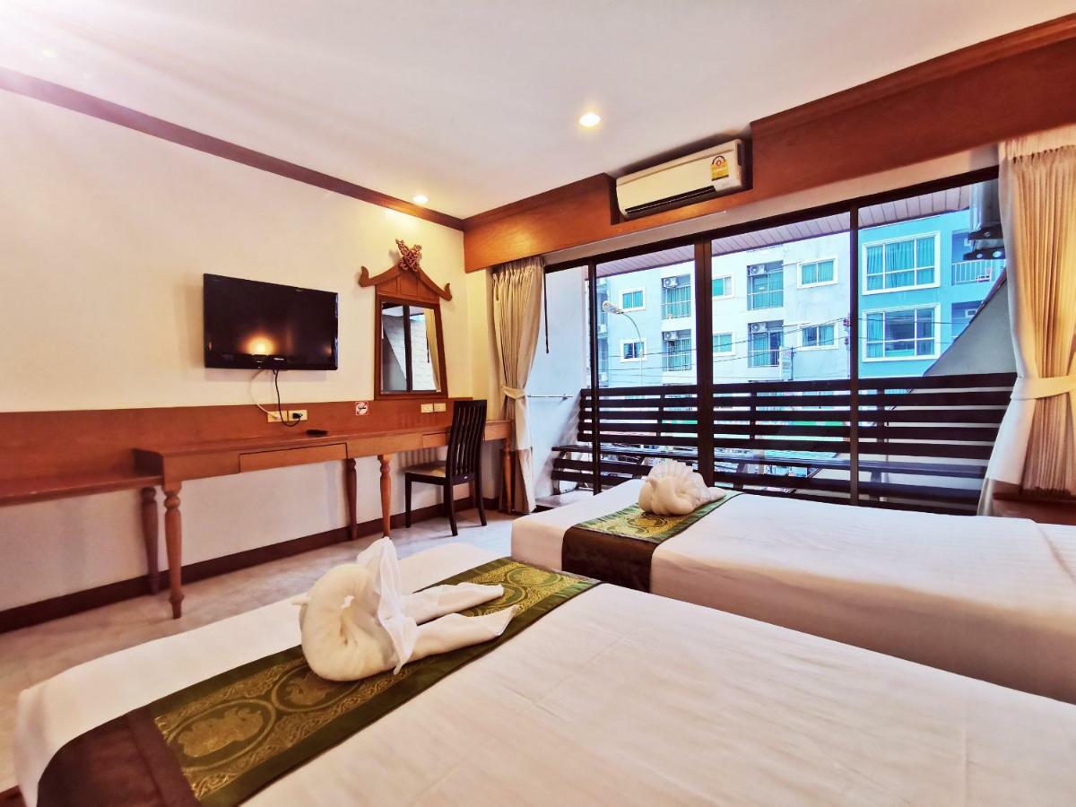 Az Hotel Patong Exterior photo