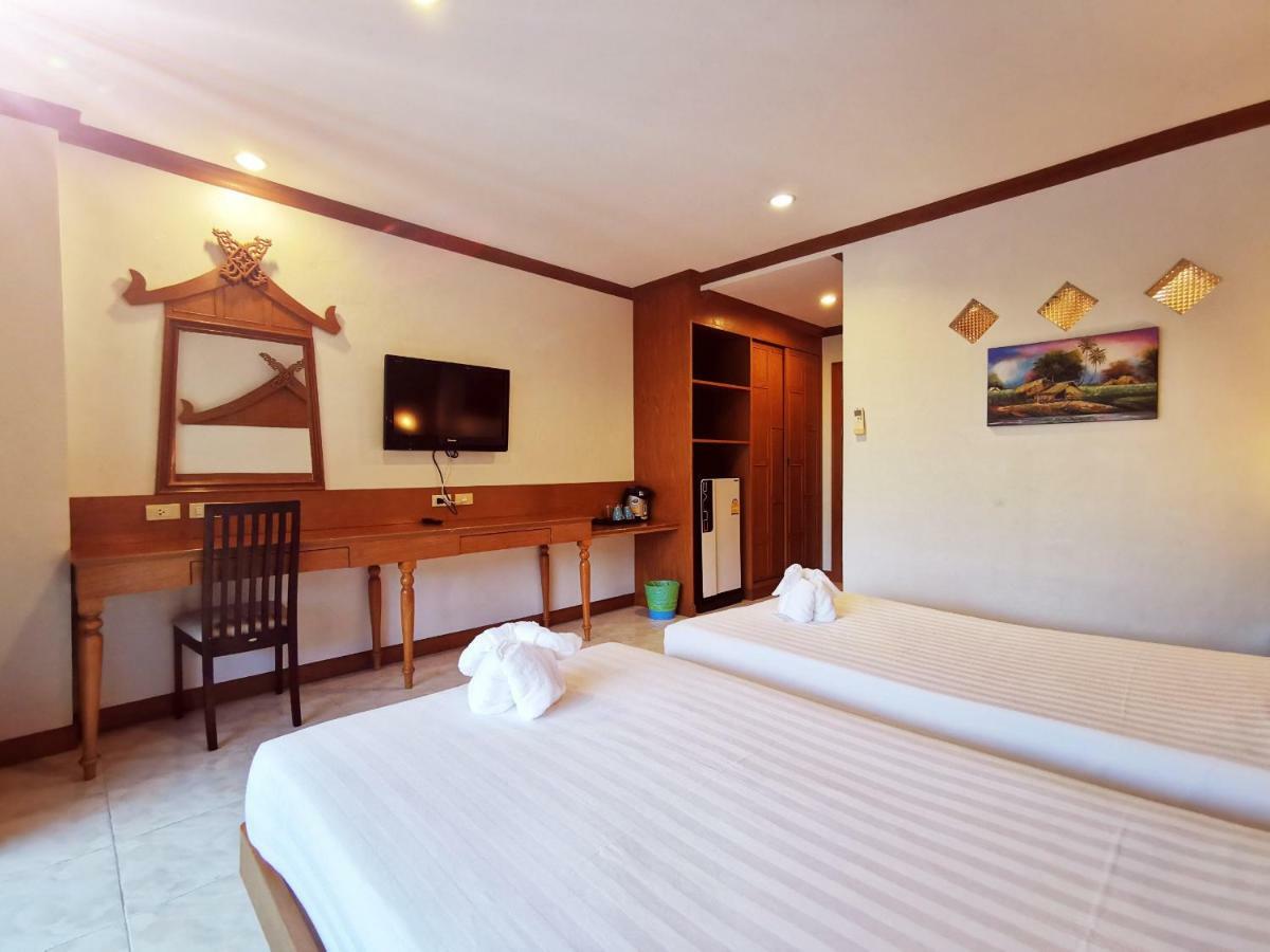 Az Hotel Patong Exterior photo