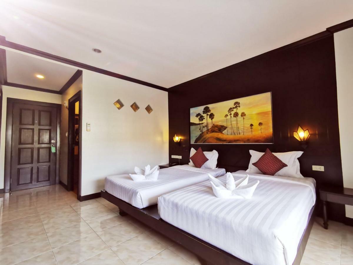 Az Hotel Patong Exterior photo