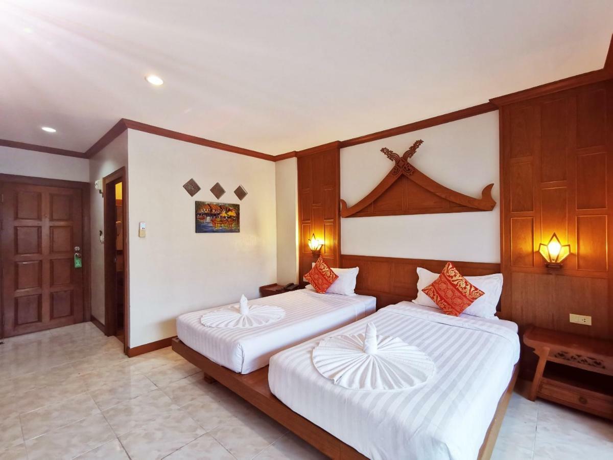 Az Hotel Patong Exterior photo