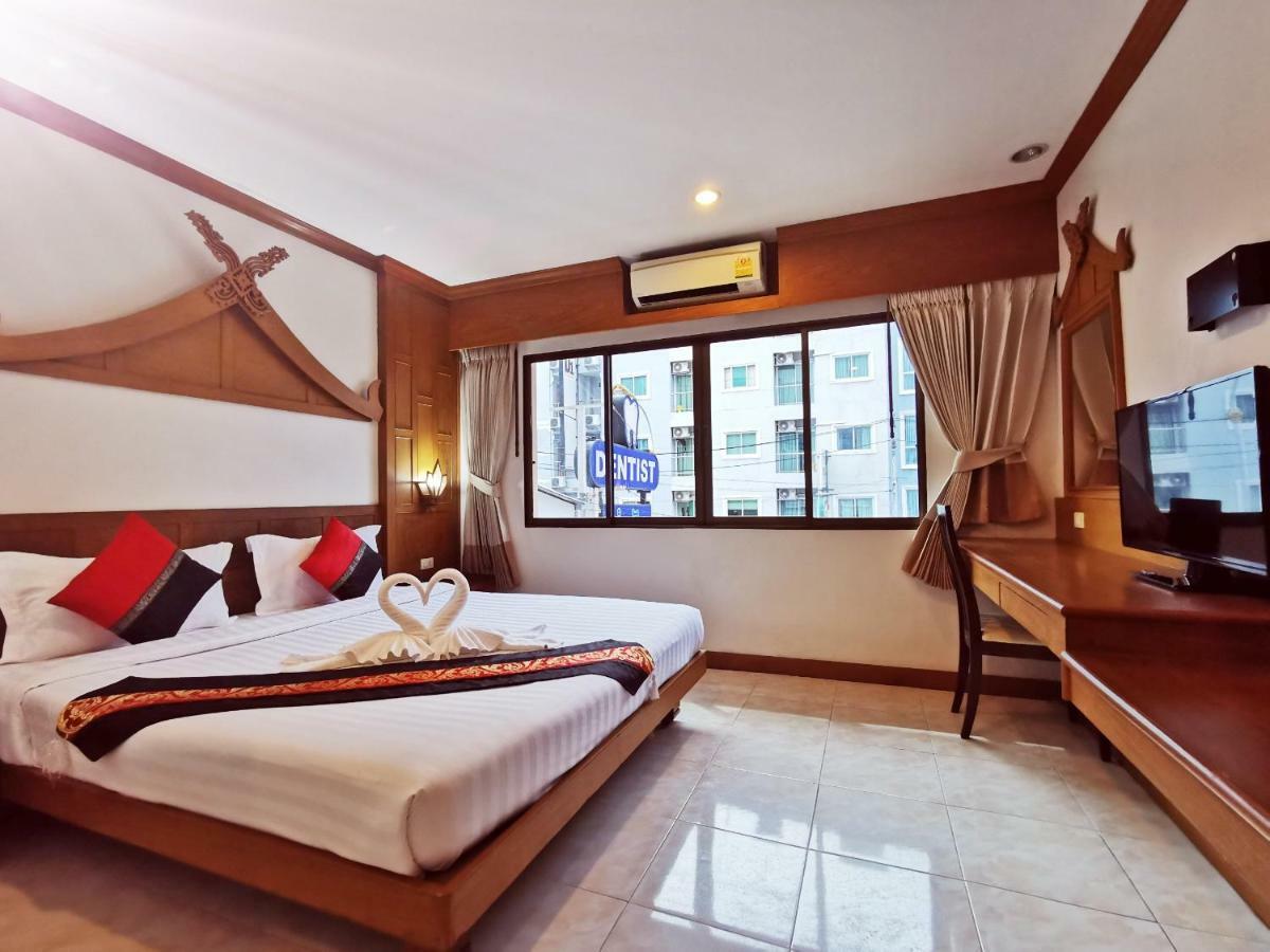 Az Hotel Patong Exterior photo